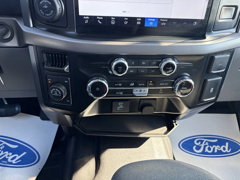 Used 2024 Black Ford XLT image 10