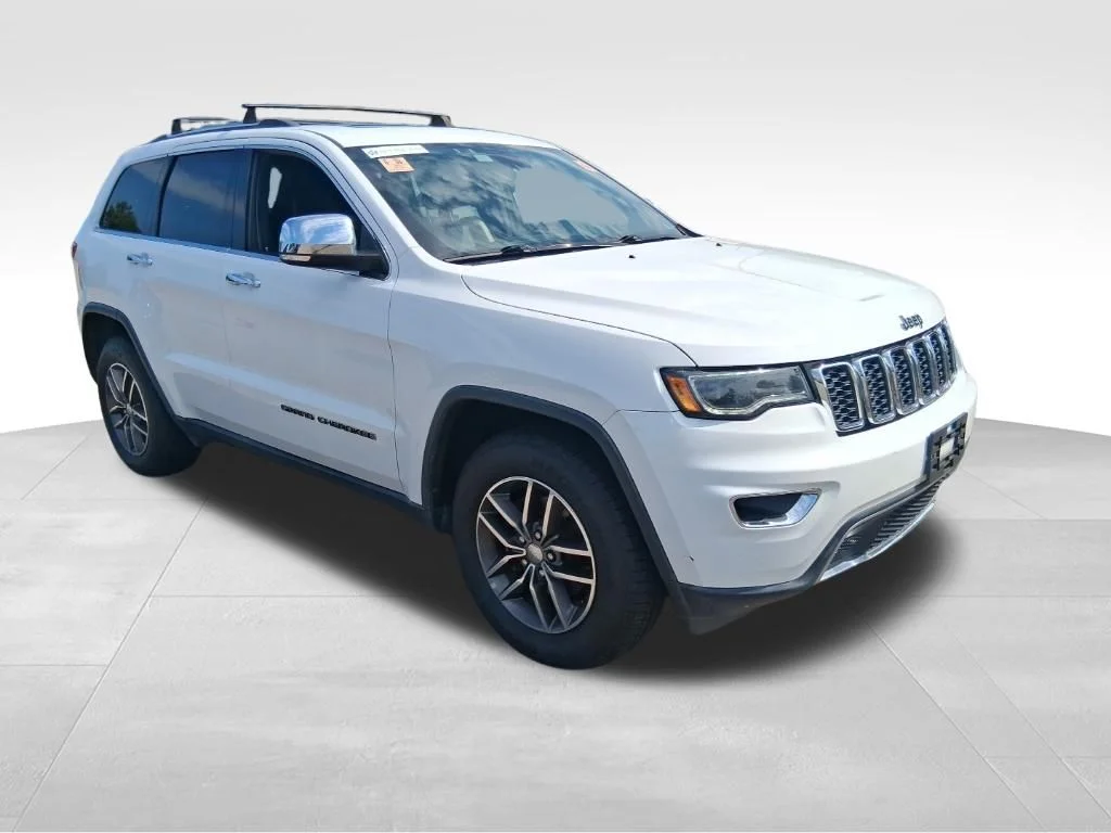 Used 2017 White Jeep Limited image 3