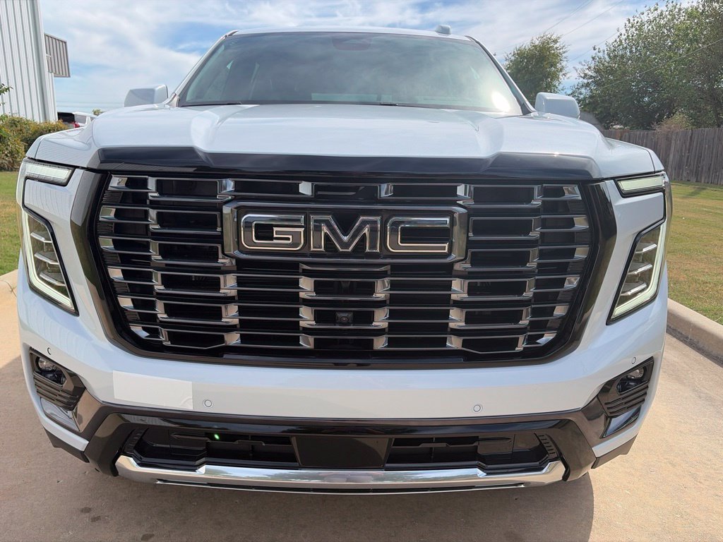 New 2026 Glacier White Tricoat GMC Denali Ultimate image 2
