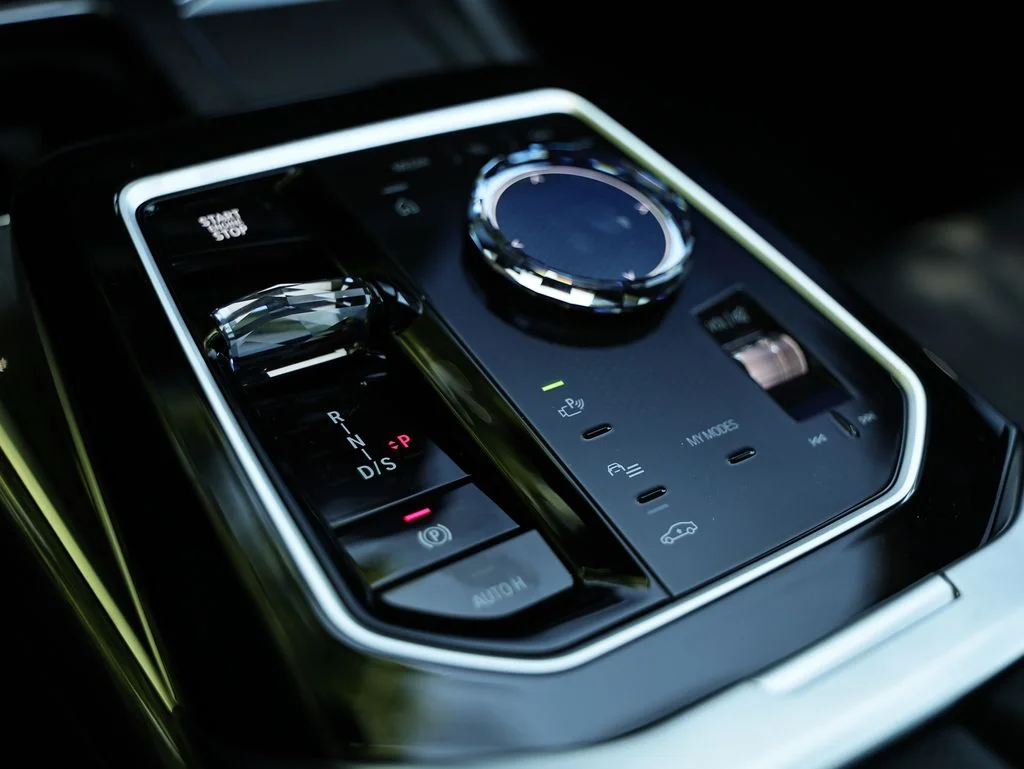 New 2026 Black Sapphire Metallic BMW 760i xDrive image 41
