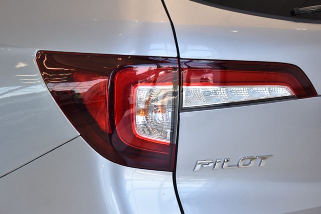 Used 2022 Silver Honda TrailSport image 7