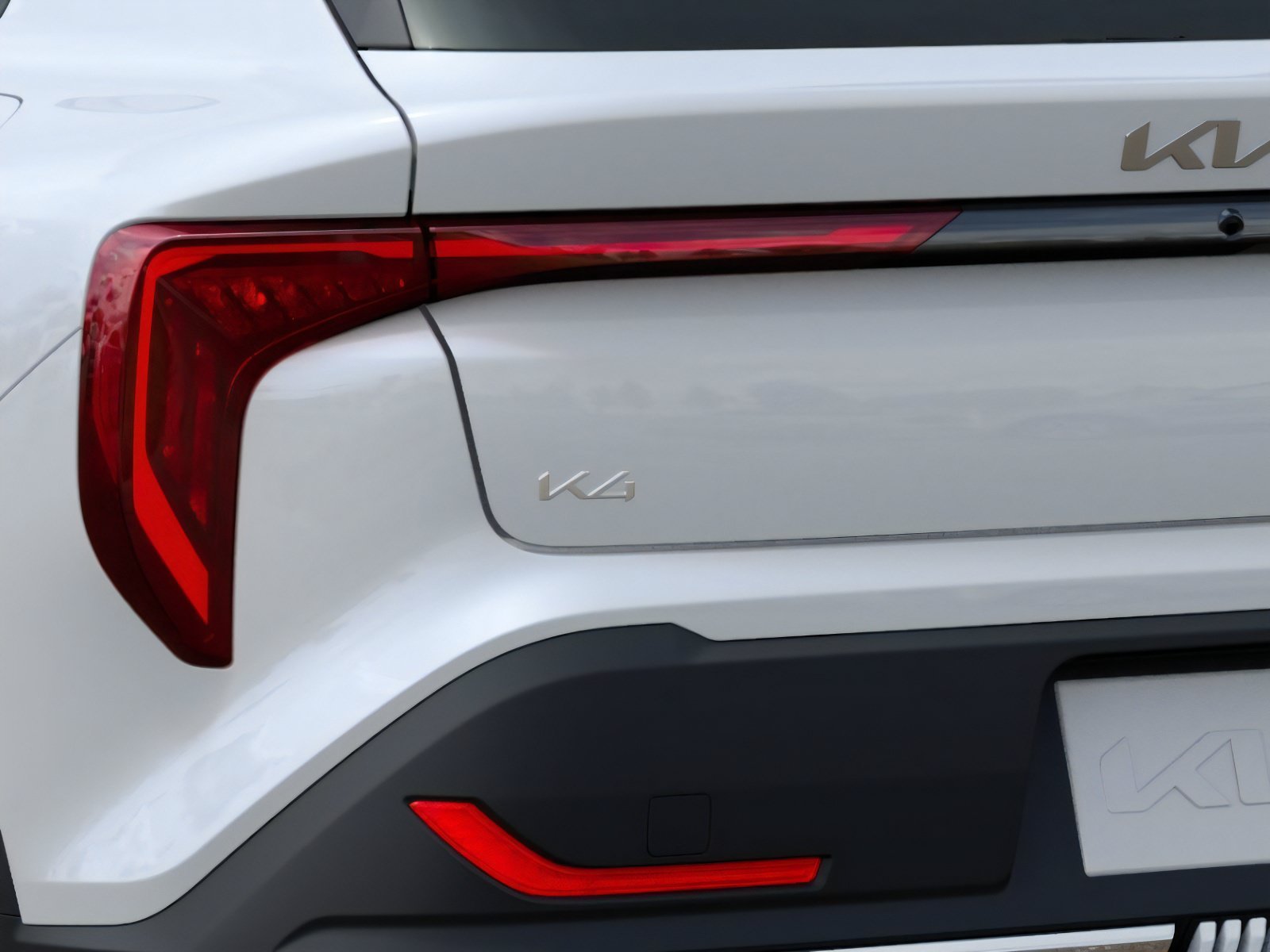 New 2026 Snow White Pearl Kia EX image 11