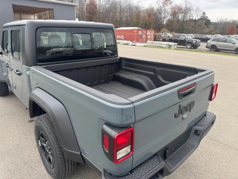 2026 Jeep Gladiator Sport - Photo 36