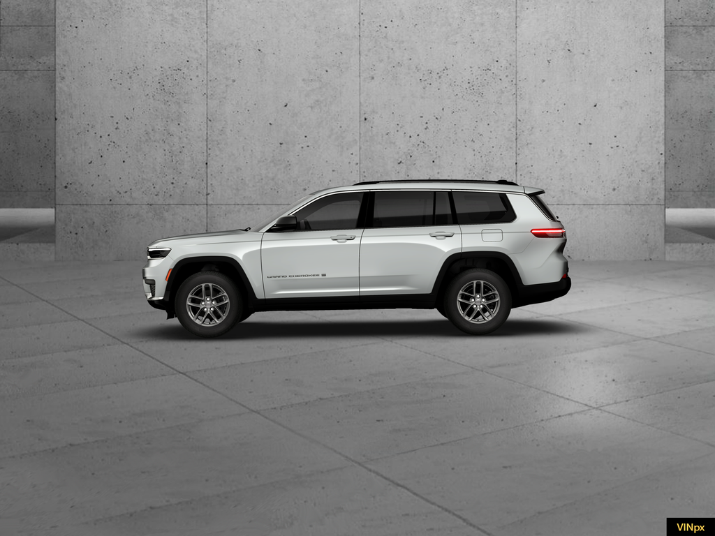 New 2026 Silver Zynith Exterior Paint Jeep Laredo image 2