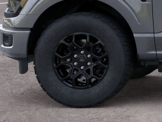 New 2026 Carbonized Gray Metallic Ford XLT image 19