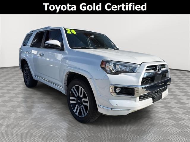 Certified Used 2024 Wind Chill Pearl Toyota Limited image 28