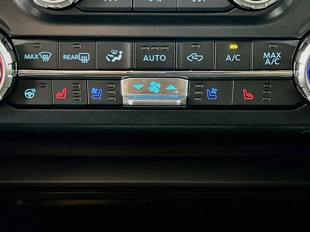 New 2026 Agate Black Metallic Ford Lariat image 24