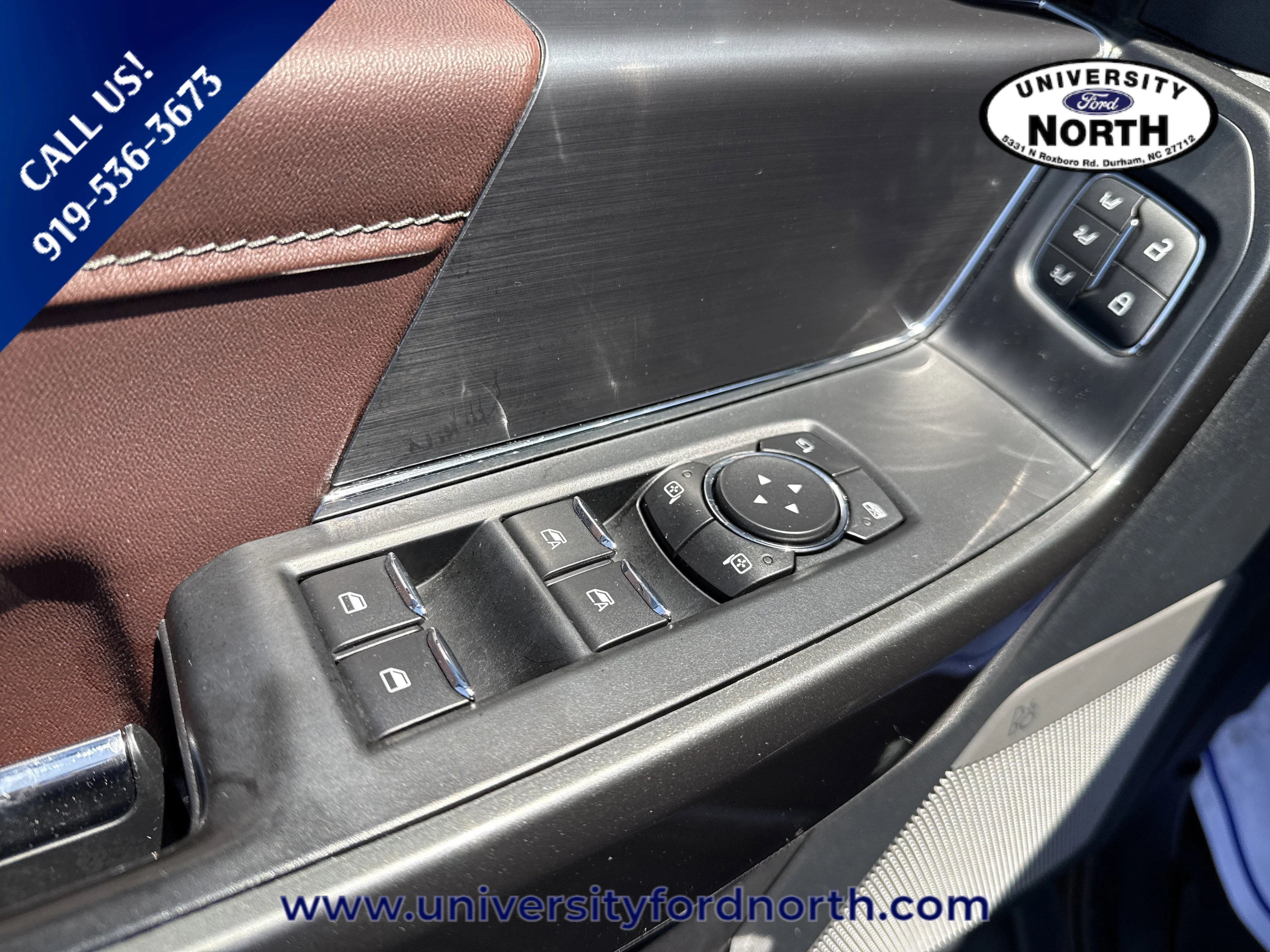 Used 2022 Agate Black Metallic Ford LARIAT image 18