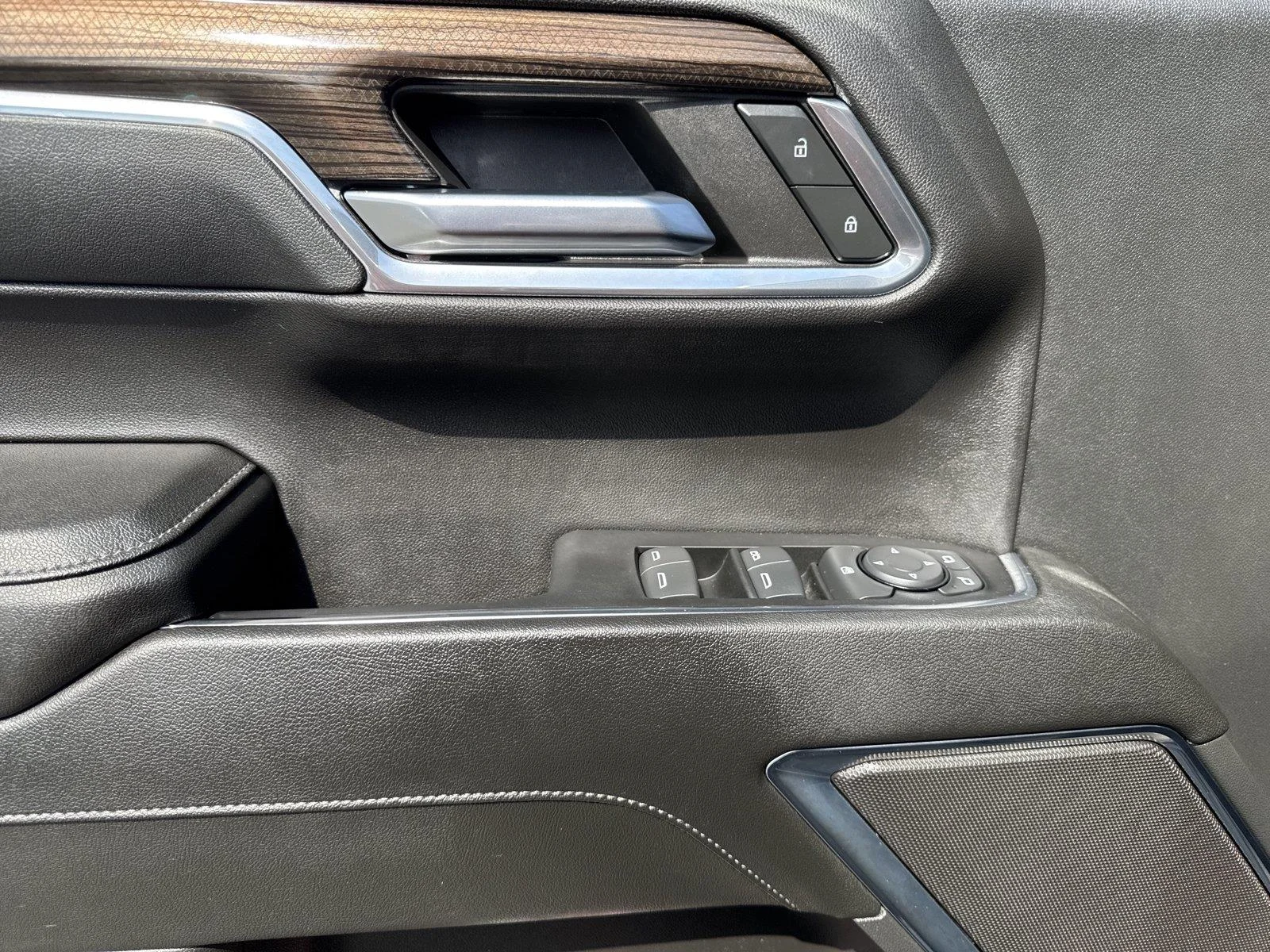 Used 2024 Black Chevrolet LT image 17