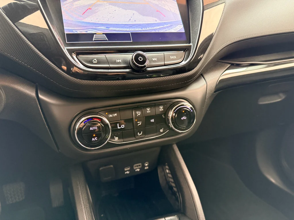 Used 2021 Summit White Chevrolet LT image 19