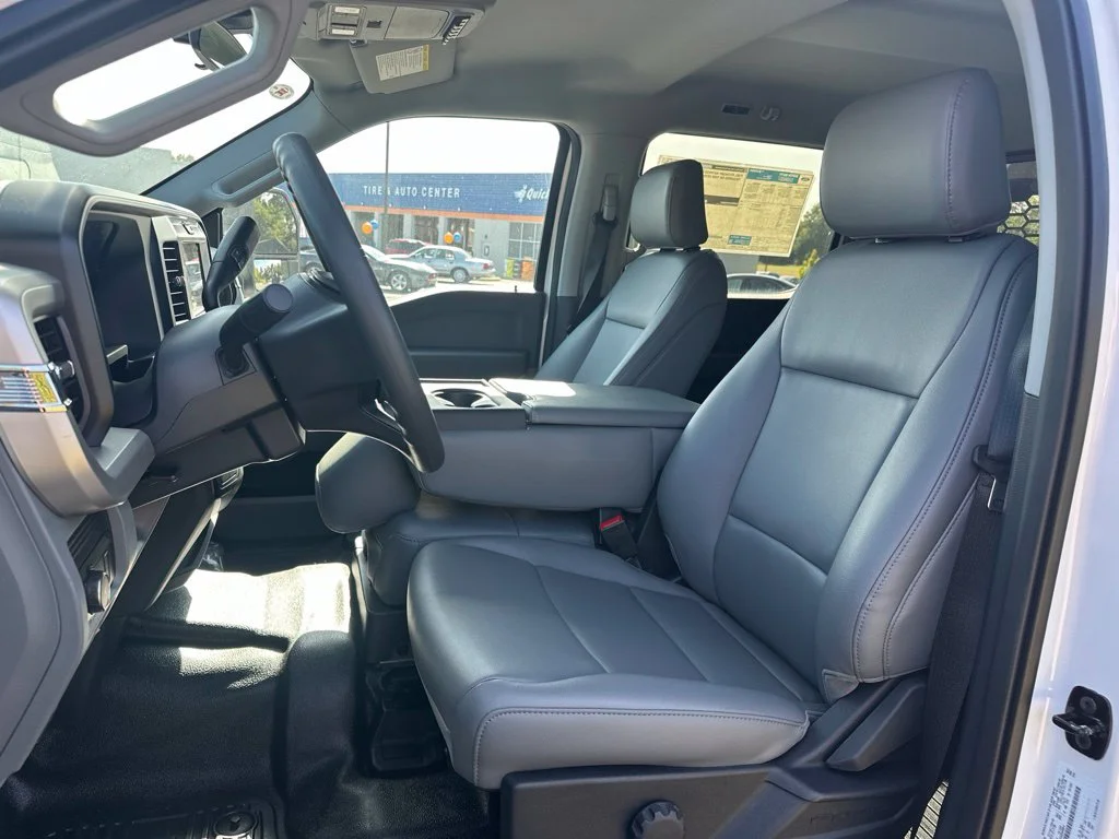 New 2026 Oxford White Ford F-350® XL image 10