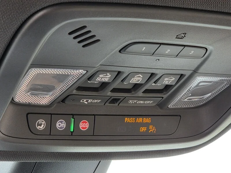 Used 2023 Iridescent Pearl Tricoat CHEVROLET AWD 4DR PREMIER image 38