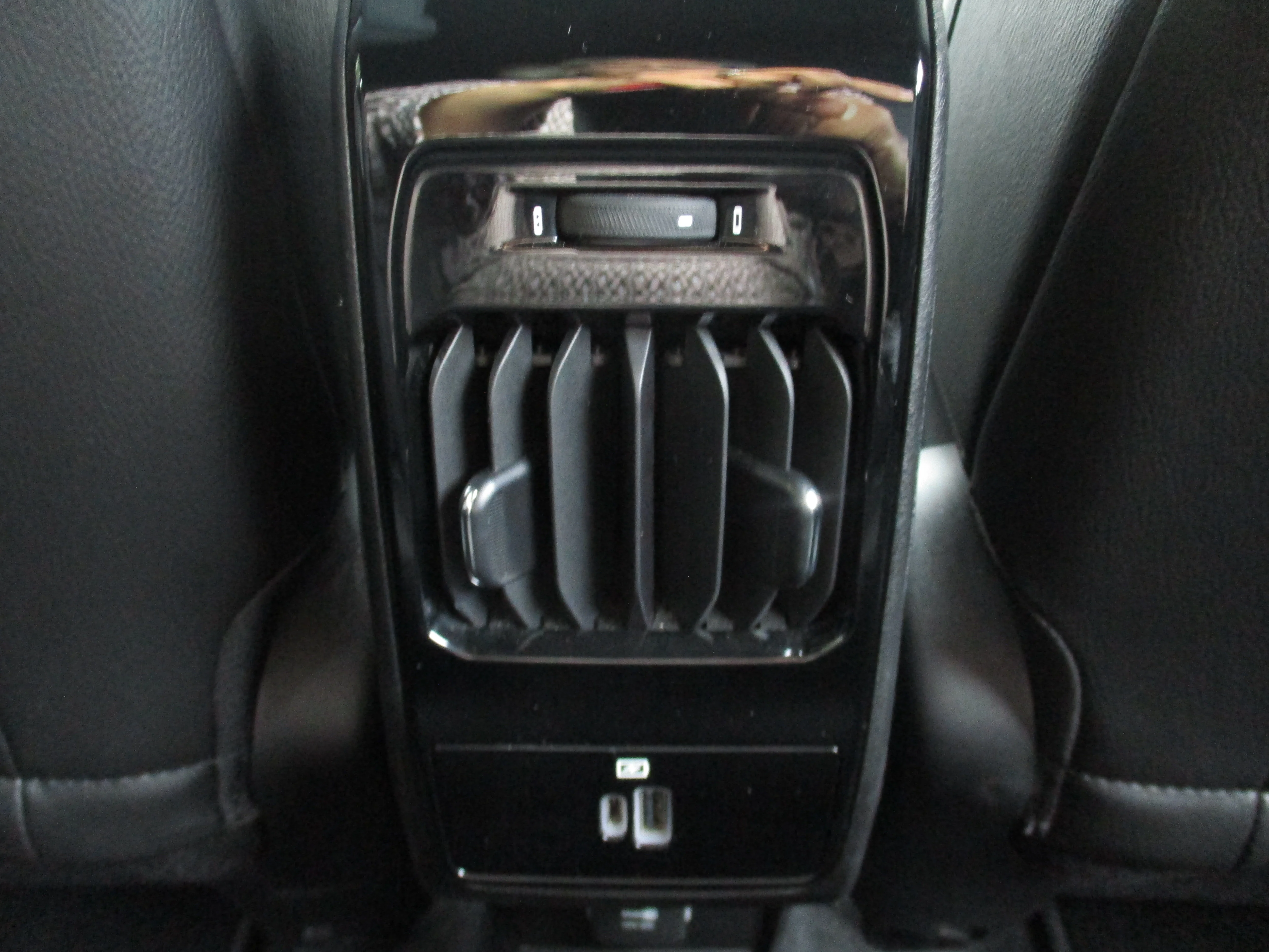Used 2023 Granite Crystal Metallic Clearcoat Jeep Limited image 42
