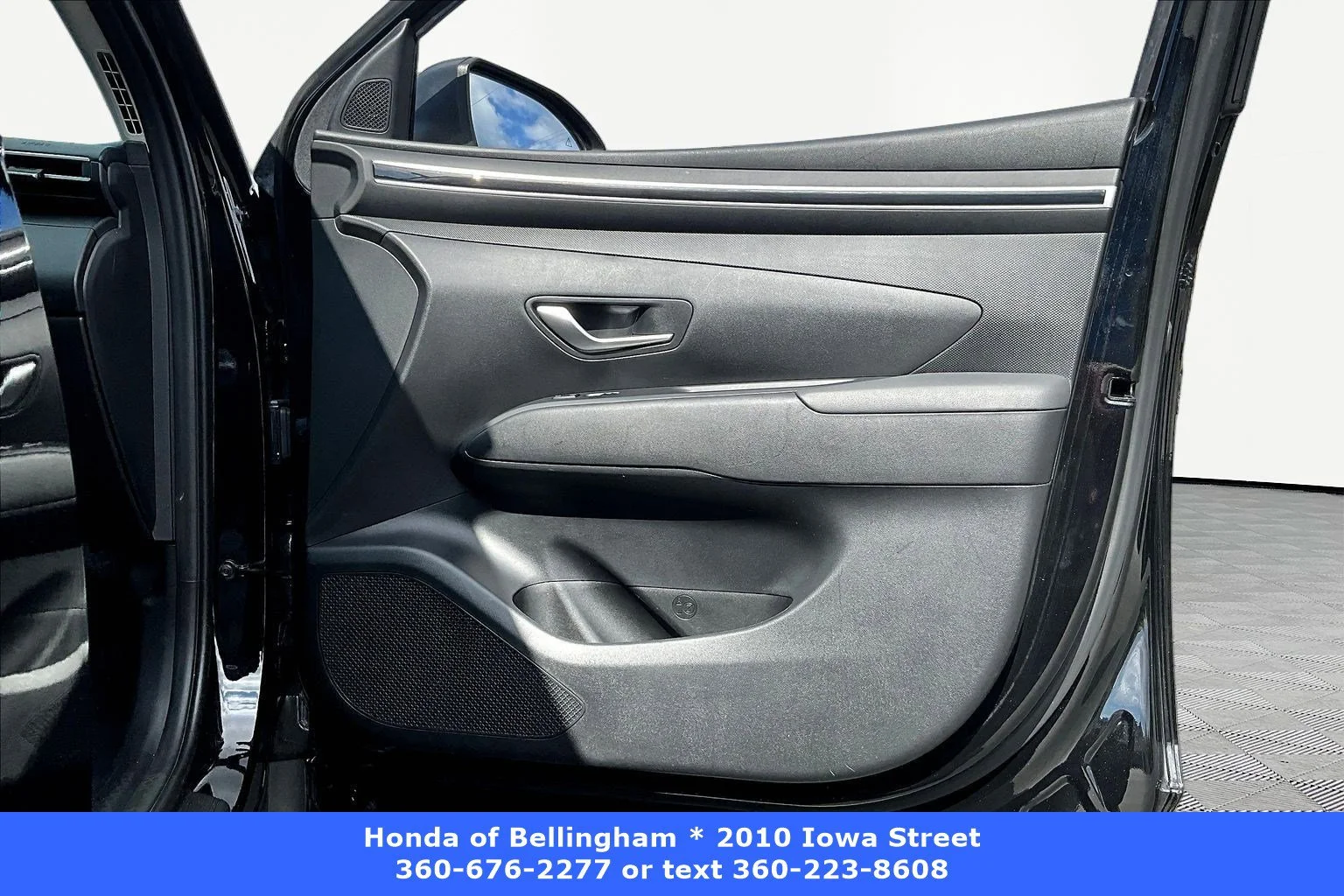 Used 2022 Phantom Black Hyundai SEL image 23