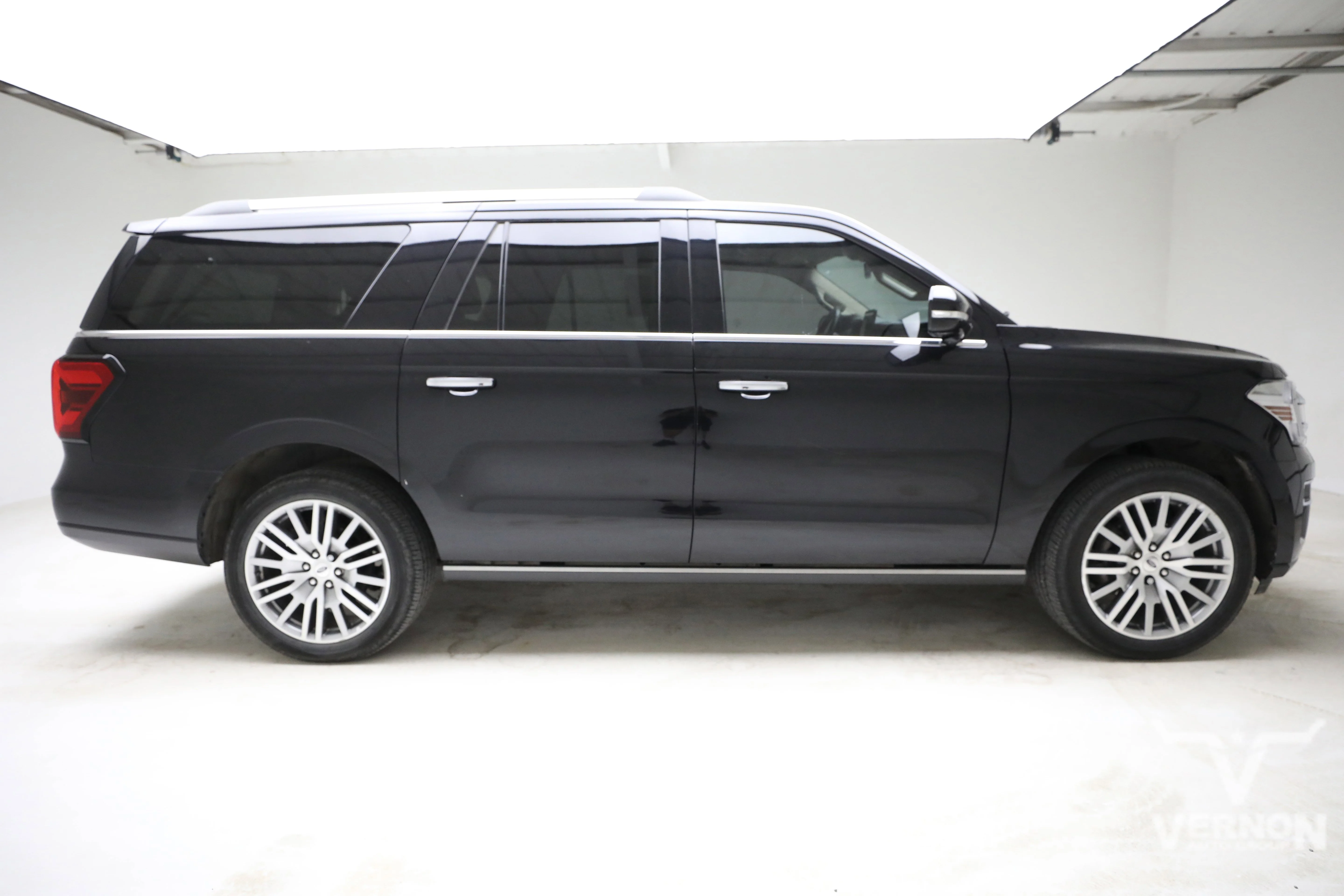 Pre-Owned 2023 Ford Expedition Max Limited 4x4