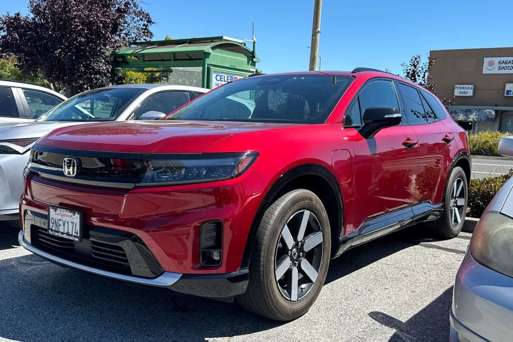 Used 2024 Scarlet Red Metallic Honda Touring image 2