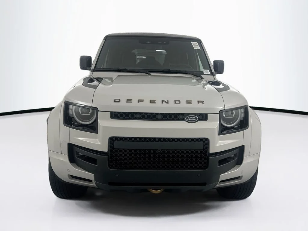 New 2026 Borasco Grey Land Rover OCTA image 2