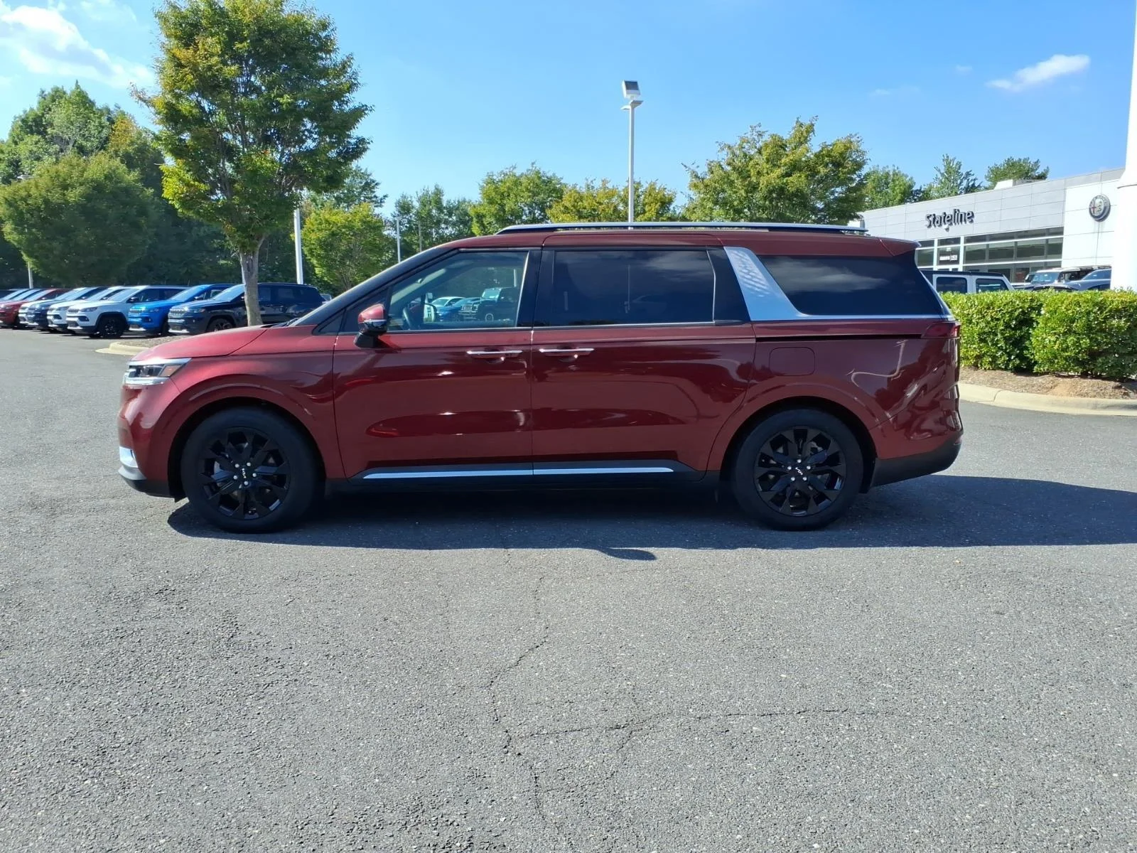 Used 2024 Flare Red Kia SX image 3