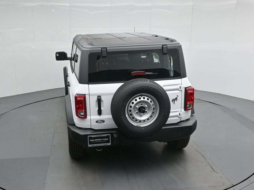 New 2026 Oxford White Ford Base image 39