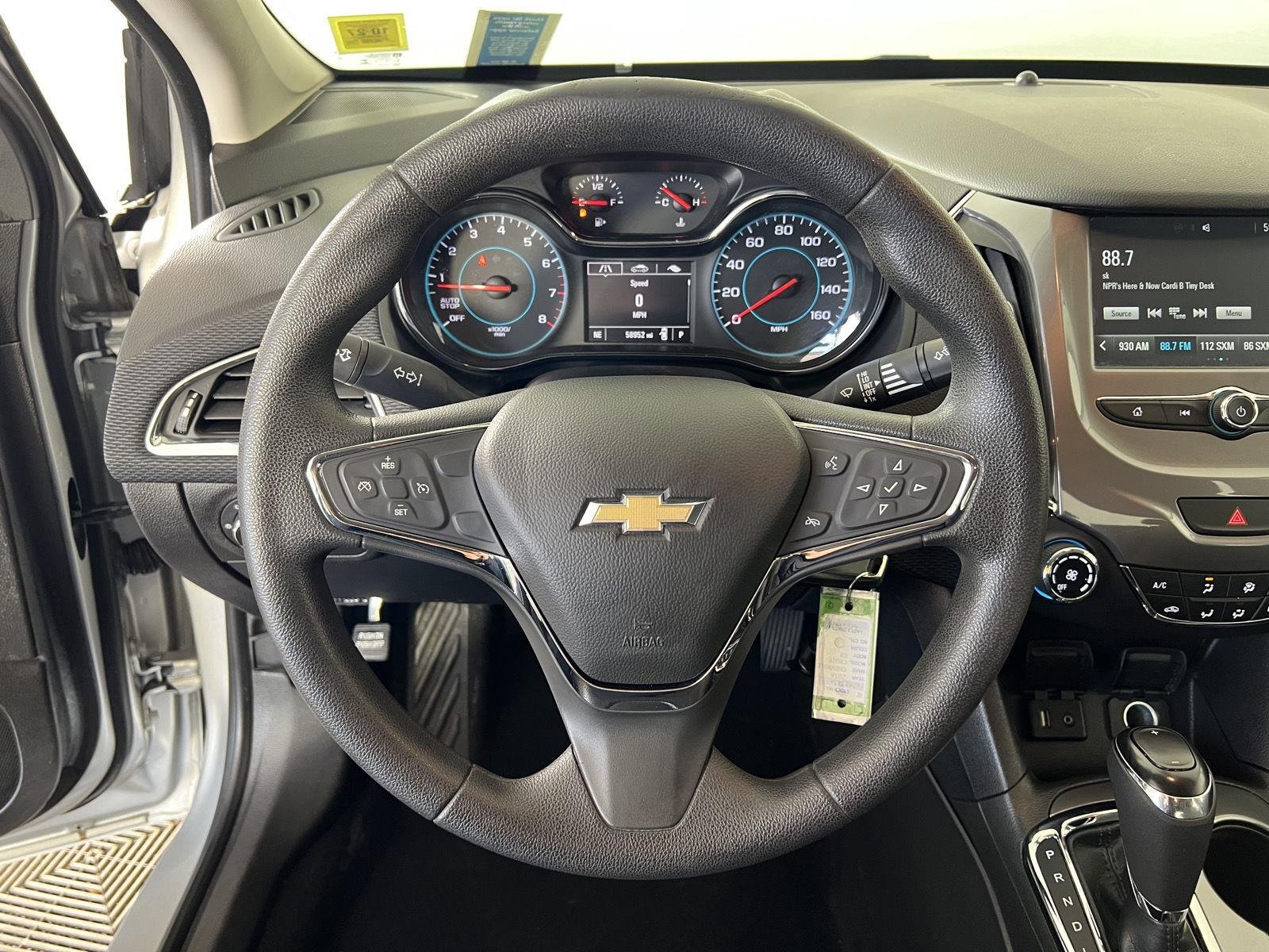 Used 2016 Silver Ice Metallic Chevrolet LT image 7