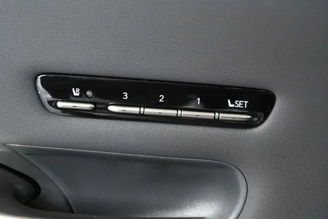 Certified Used 2024 IRIDIUM Lexus 500 Base image 21