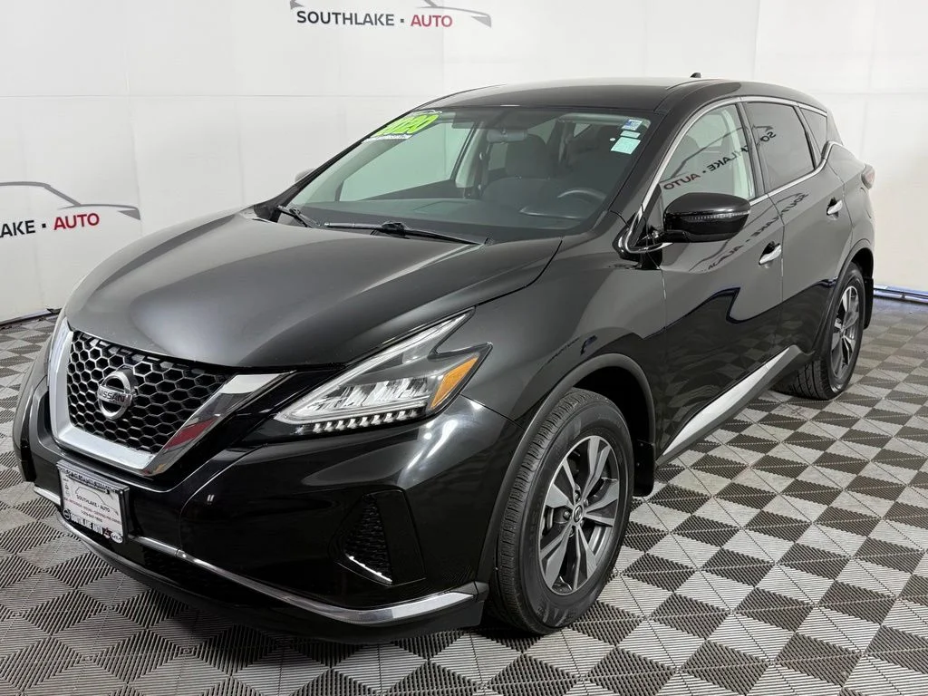 Used 2020 Black Nissan S image 3