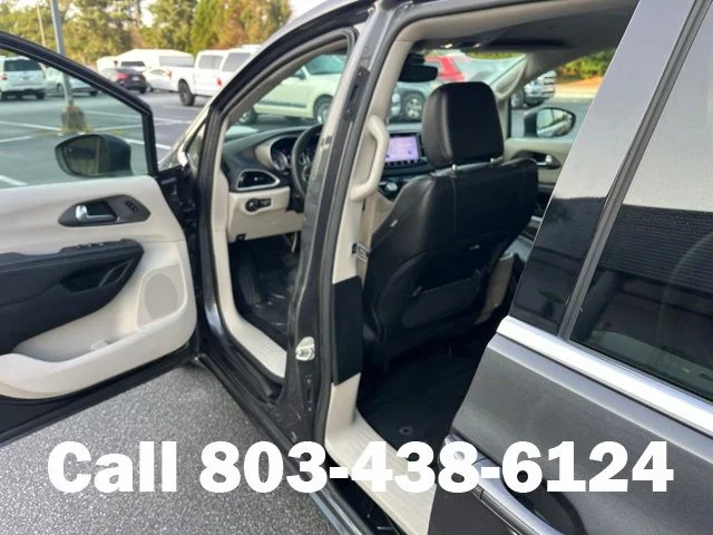 Used 2023 Gray Chrysler Touring L image 8