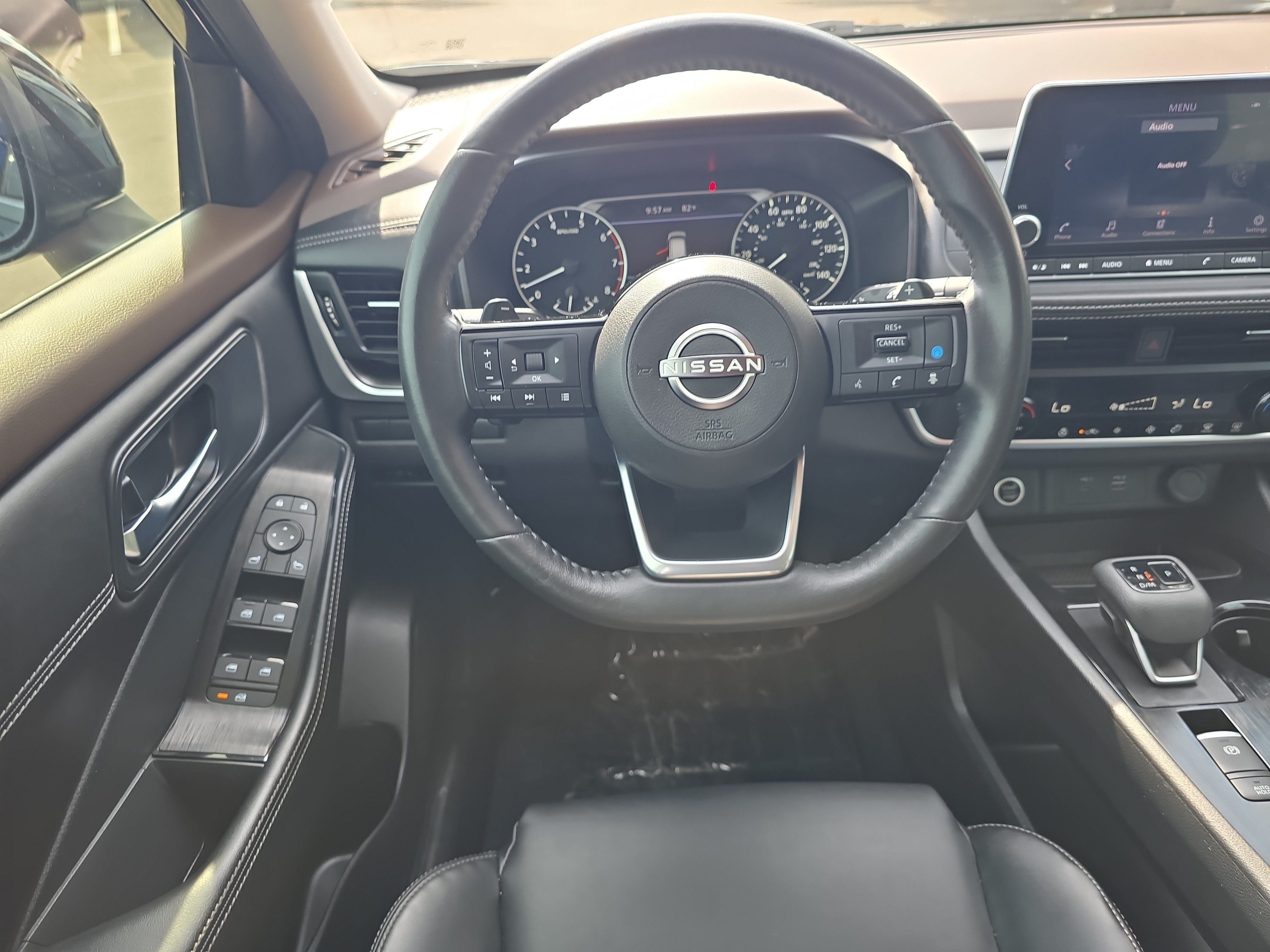 Used 2023 Super Black Nissan SV image 14