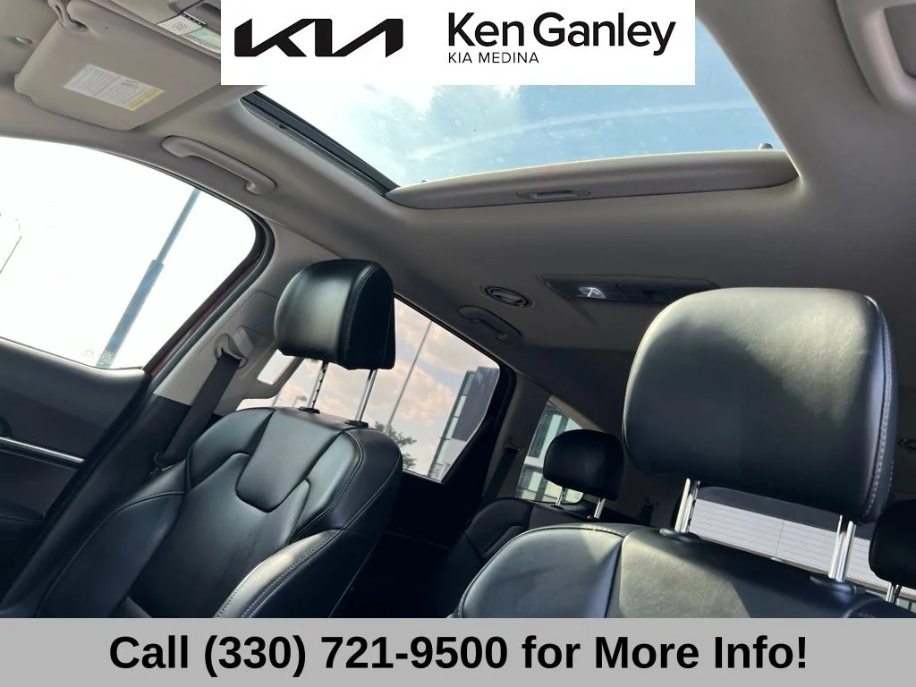 Used 2024 Red Kia S image 43