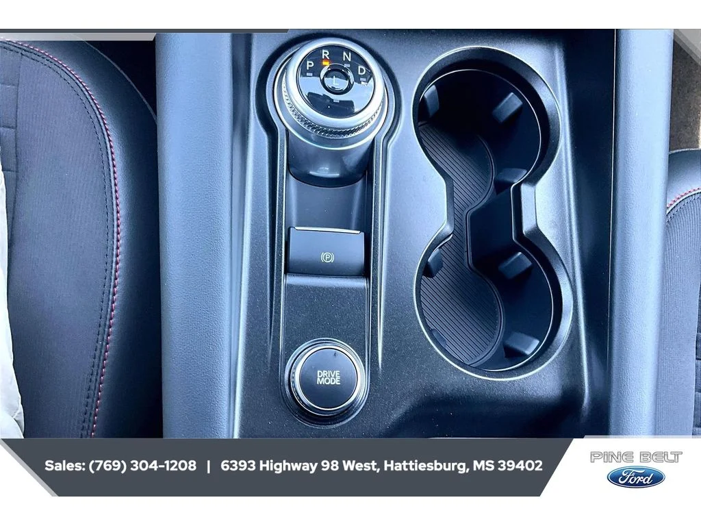 New 2026 Space White Metallic Ford ST-Line image 23