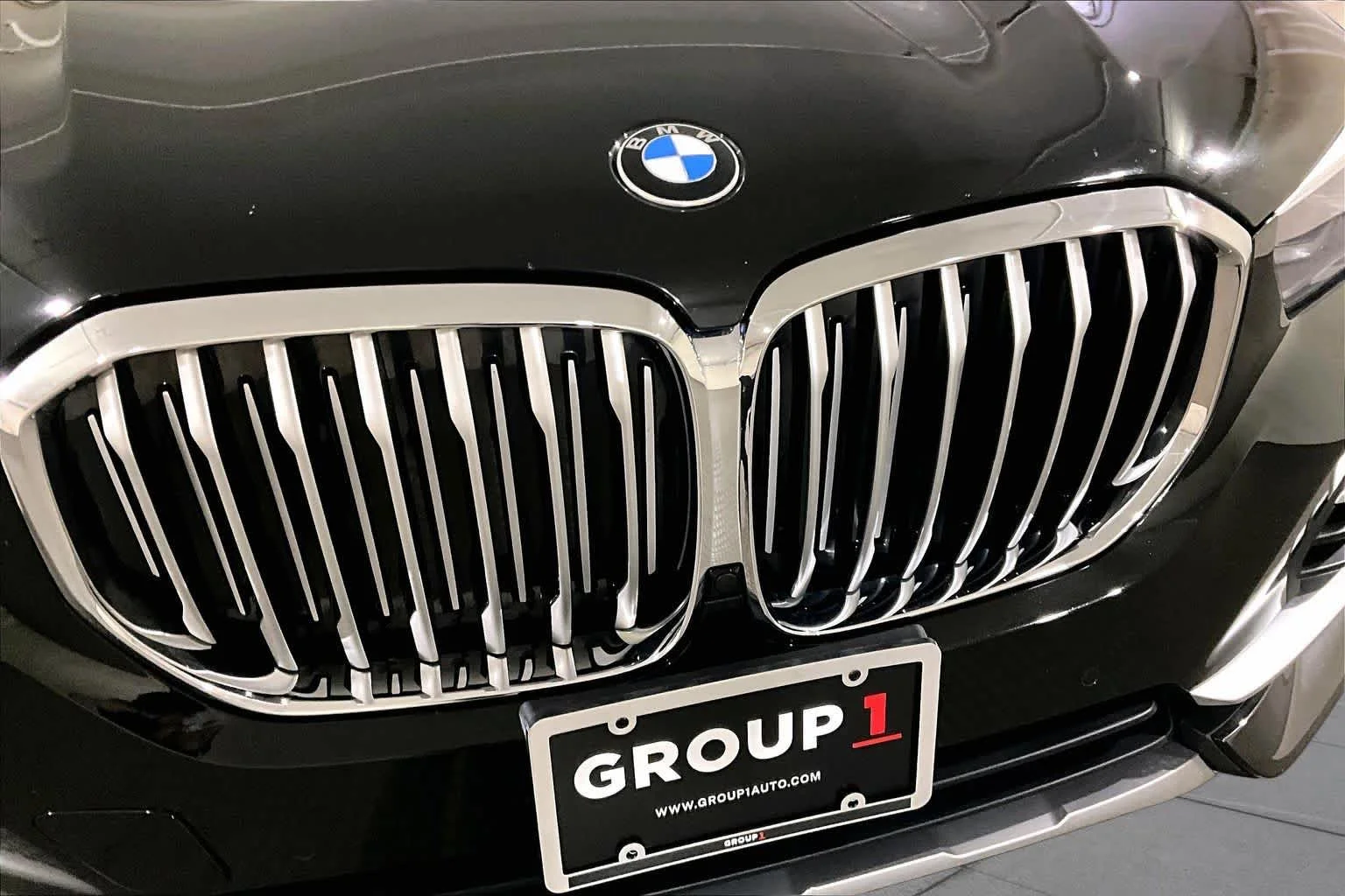 Certified Used 2019 Jet Black BMW xDrive40i image 61
