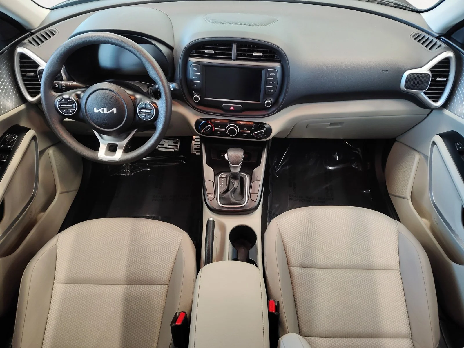 Certified Used 2023 Fusion Black Kia LX image 17