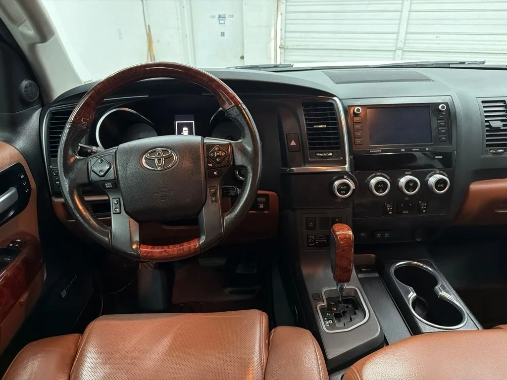 Used 2021 White Toyota Platinum image 26