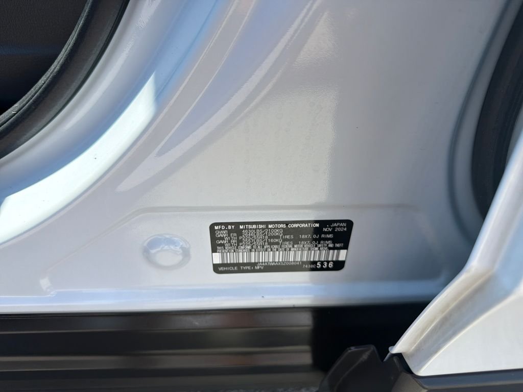 Certified Used 2025 White Mitsubishi SE image 23
