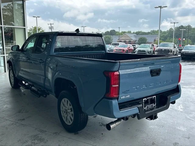 Used 2026 Blue Toyota SR5 image 5