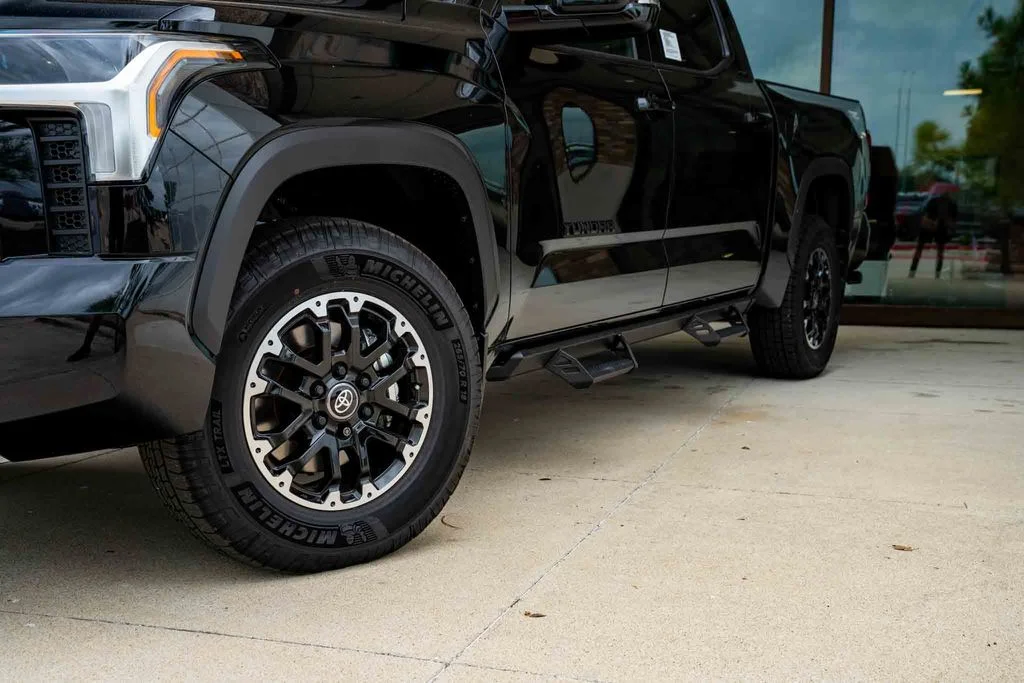 New 2026 Midnight Black Metallic Toyota  SR5 image 5