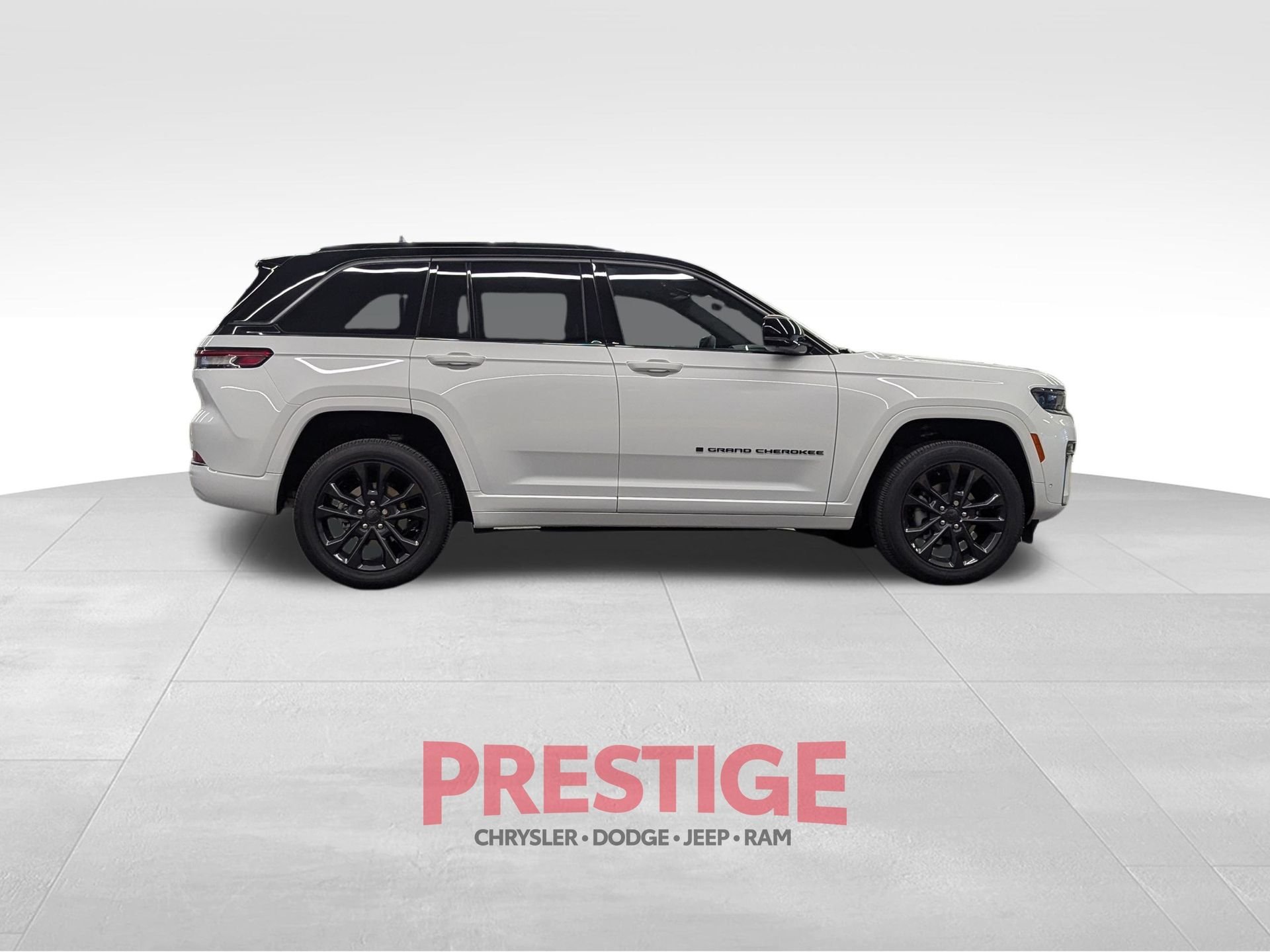 New 2026 Bright White Clearcoat Jeep Limited Reserve image 4