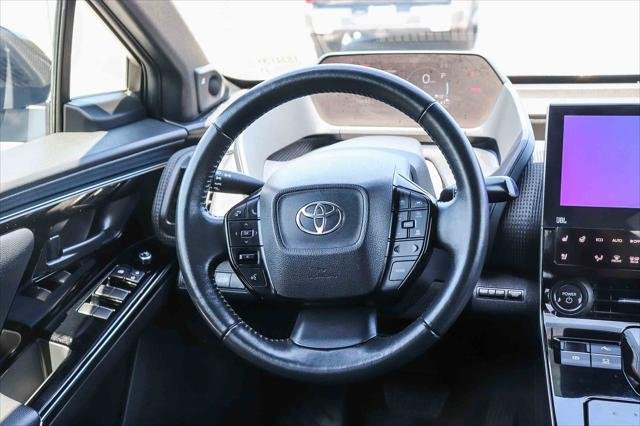 Certified Used 2023 BLACK/HEAVY METAL Toyota  image 18