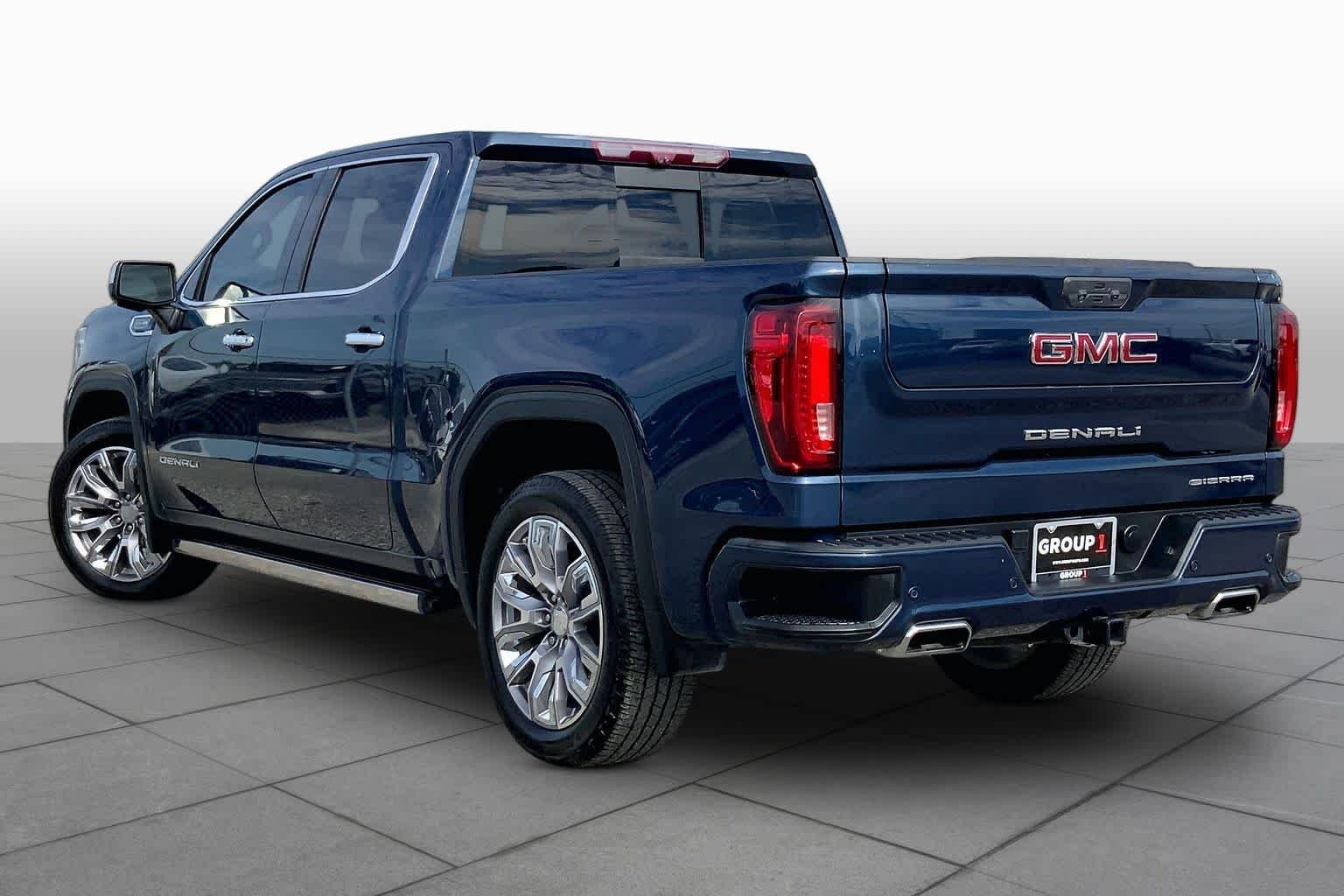 Used 2022 Pacific Blue Metallic GMC Denali image 12