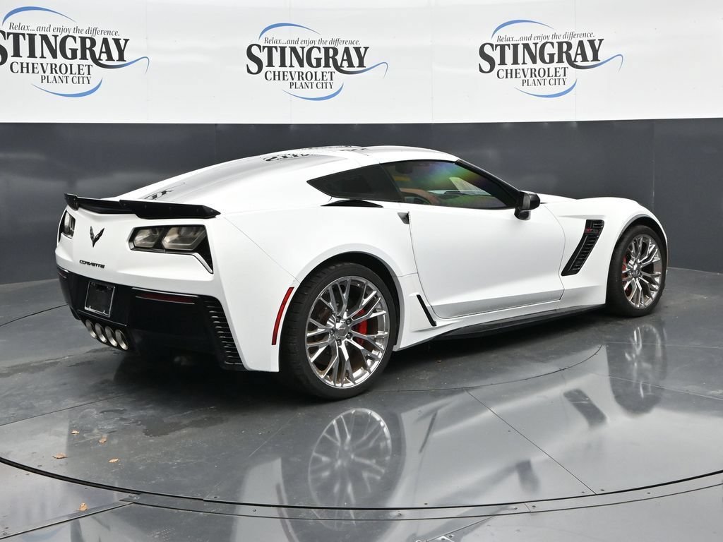 Used 2018 ARCTIC WHITE Chevrolet Z06 2LZ image 7