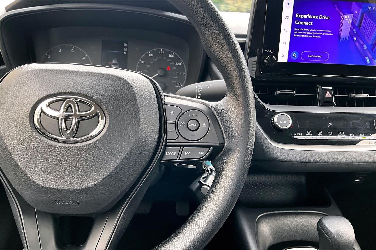 Used 2025 Ice Cap Toyota Hybrid LE image 25