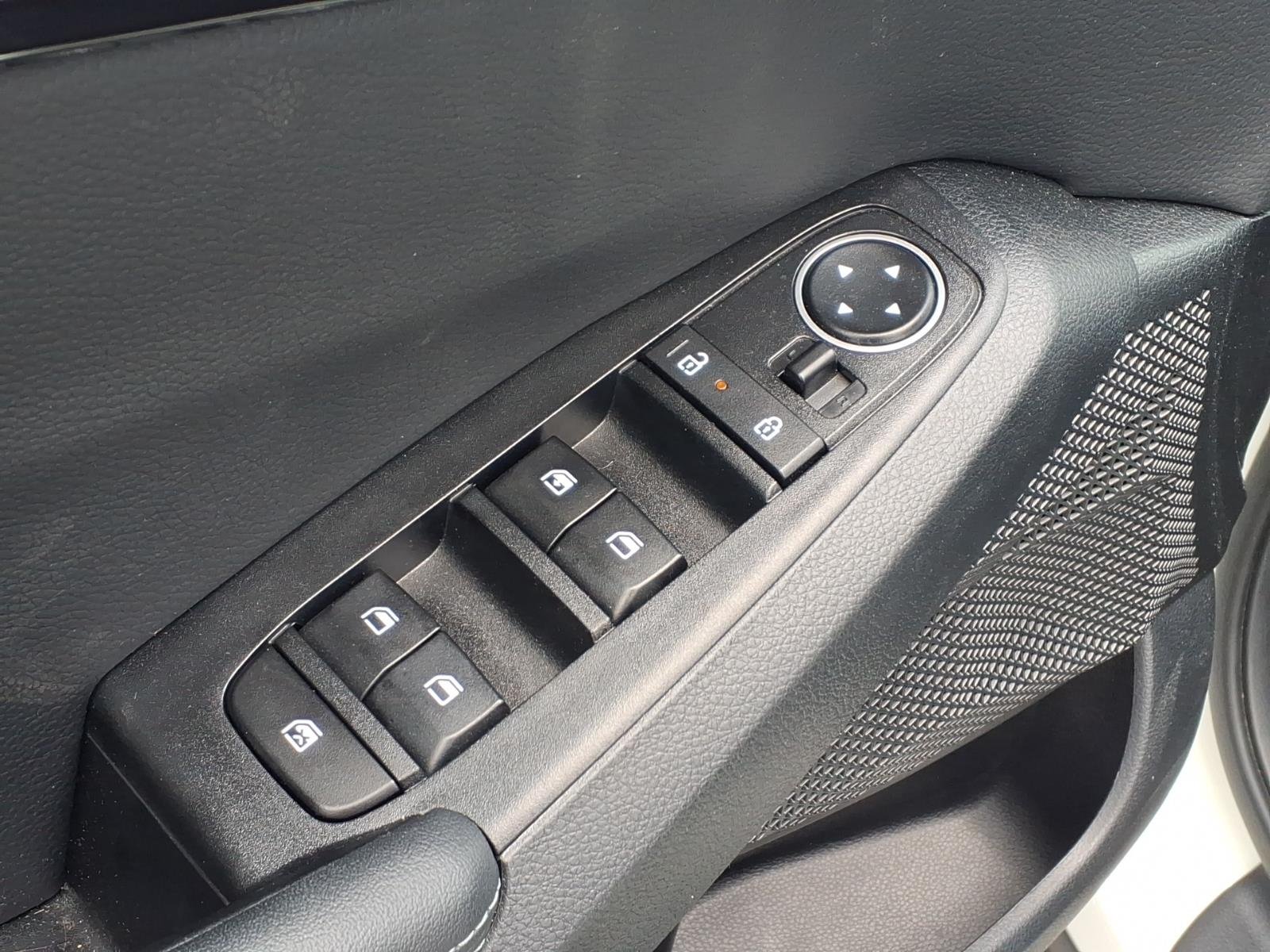Used 2024 White Kia S image 16