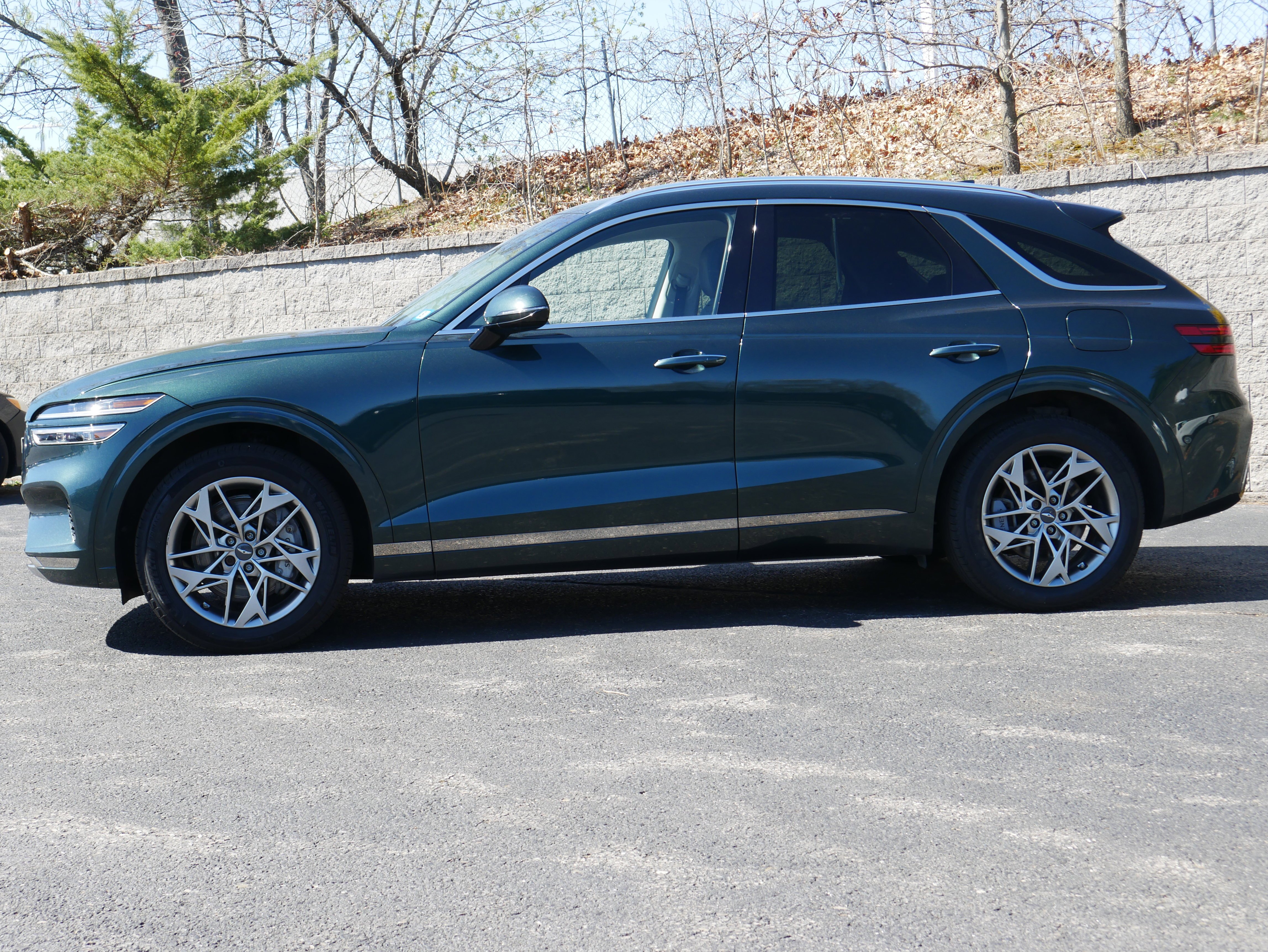 Used 2023 Green Genesis 2.5T AWD image 3