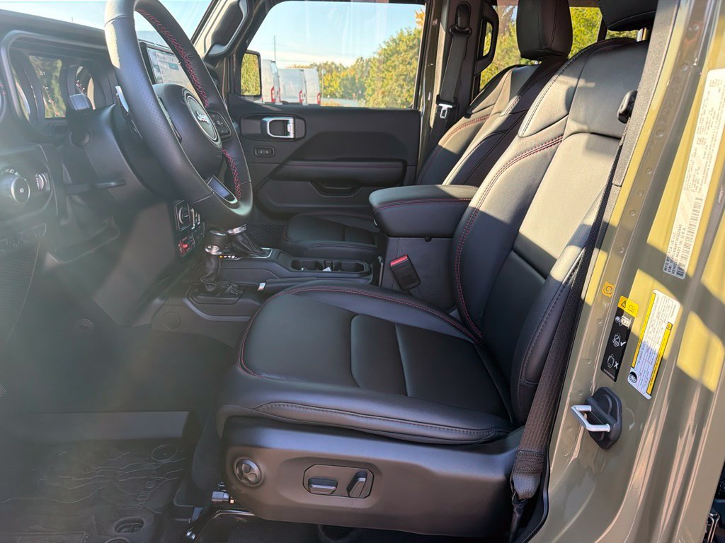 Used 2026 Green Jeep Moab 392 image 9