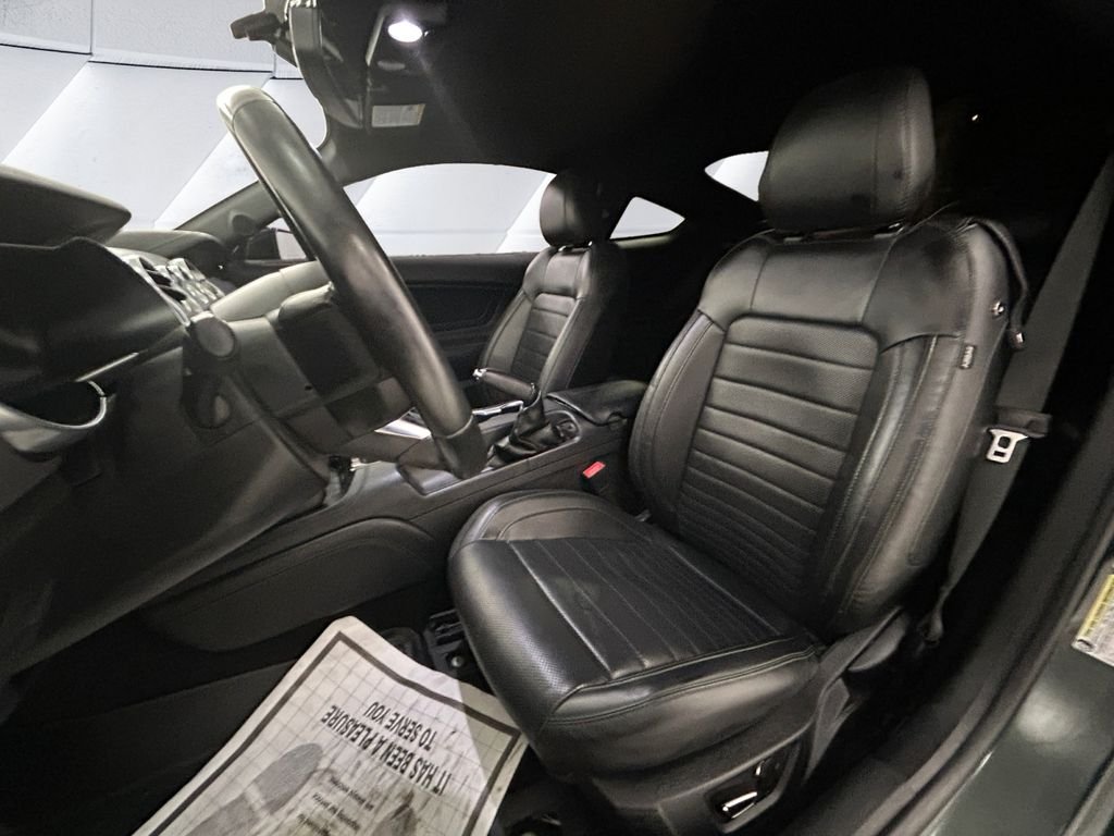 Used 2019 Green Ford Bullitt image 8