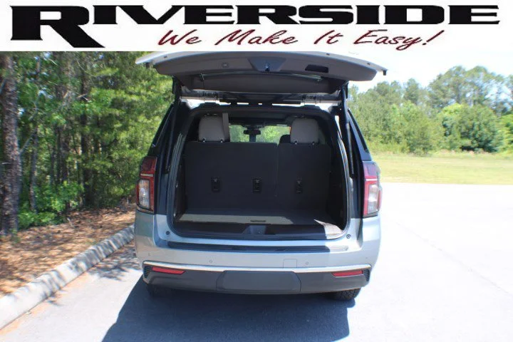 Used 2024 Sterling Gray Metallic Chevrolet LT image 18