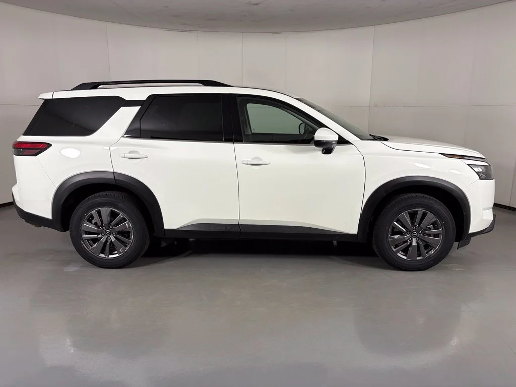 Used 2024 White Nissan SV image 9