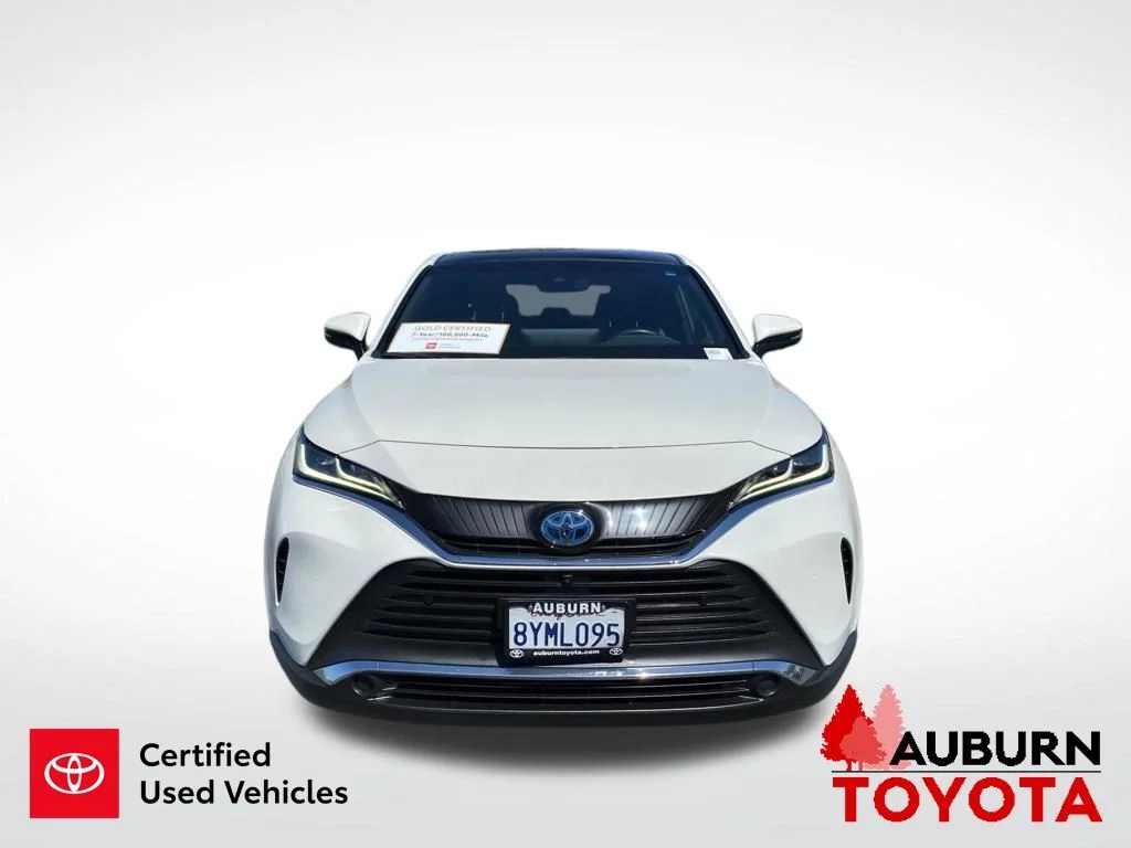 Certified Used 2021 Blizzard Pearl Toyota Limited image 3