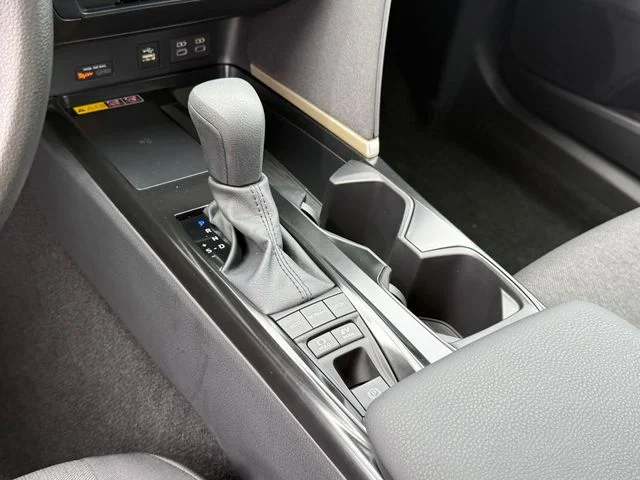 Used 2026 White Toyota LE image 20