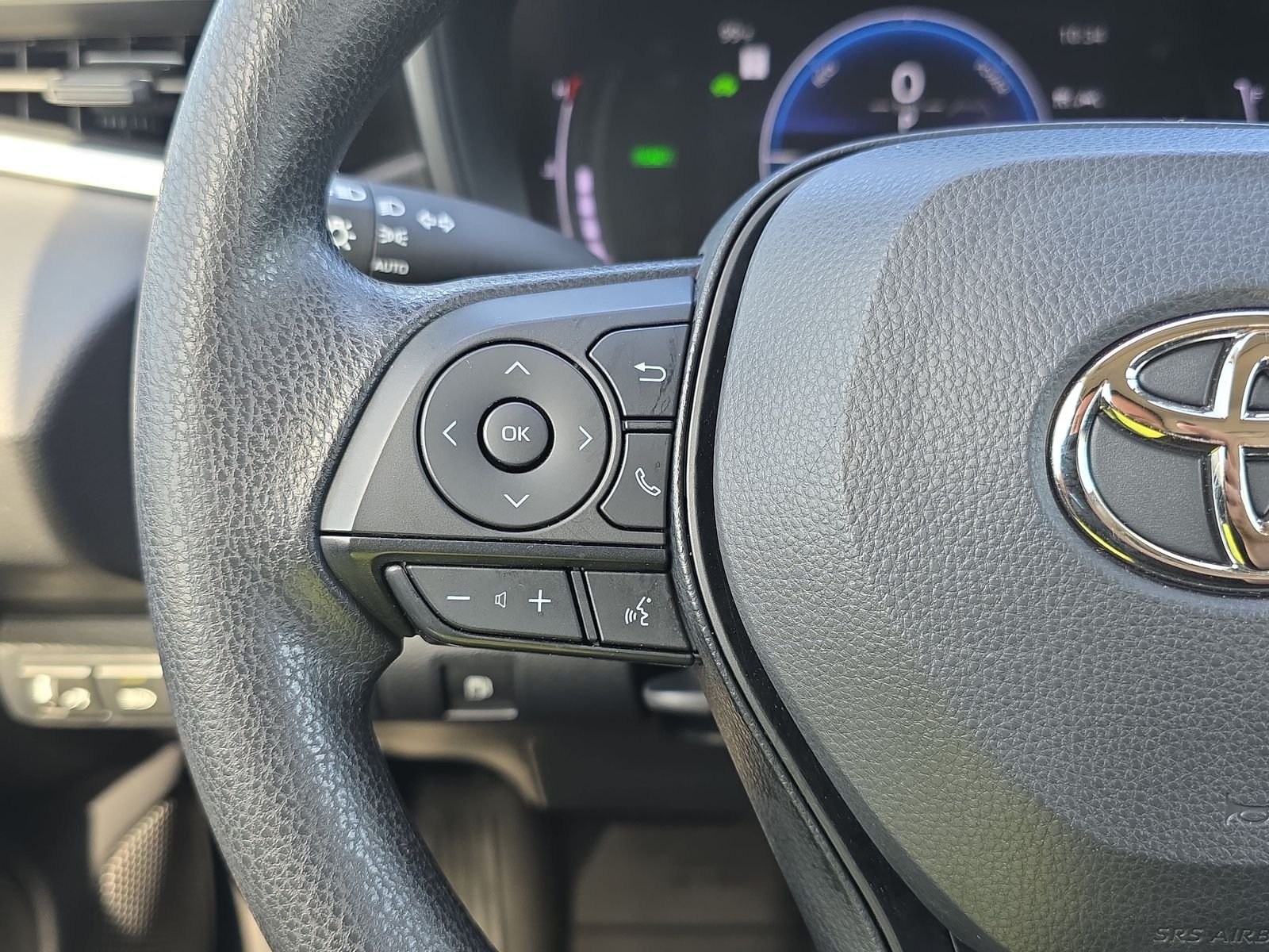 2026 Toyota Corolla LE - Photo 16